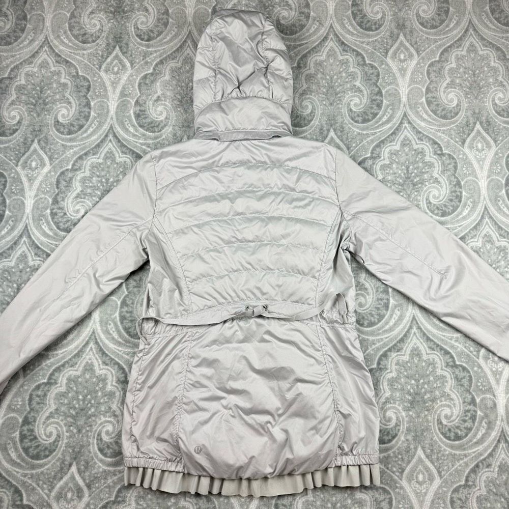 Womens Lululemon Spring Fling Puffy Windbreaker - Picture 4 of 6